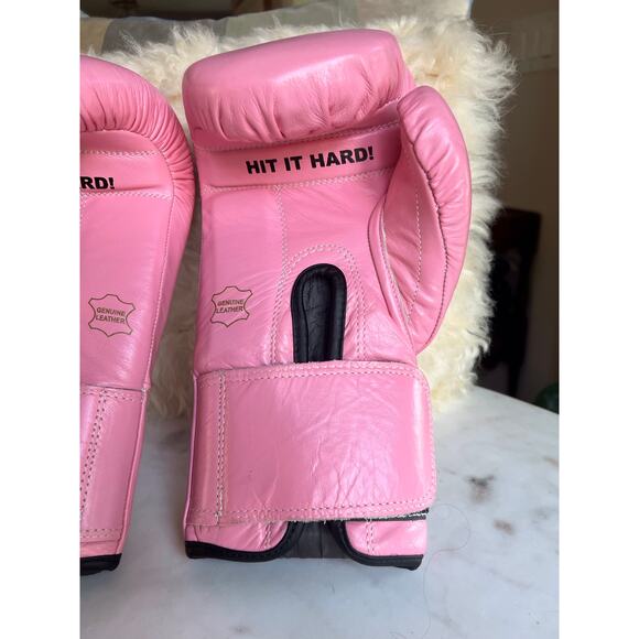 Title Padded Boxing Gloves in Bright Pink - Picture 5 of 6